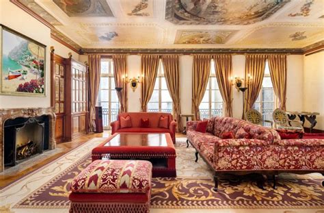 maison versace in vendita|Gianni Versace’s lavish New York mansion is on sale for $70 million.